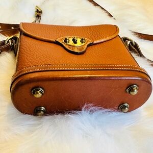 Crossbody Bag  Dooney & Bourke vintage 90s calvary Spectaror